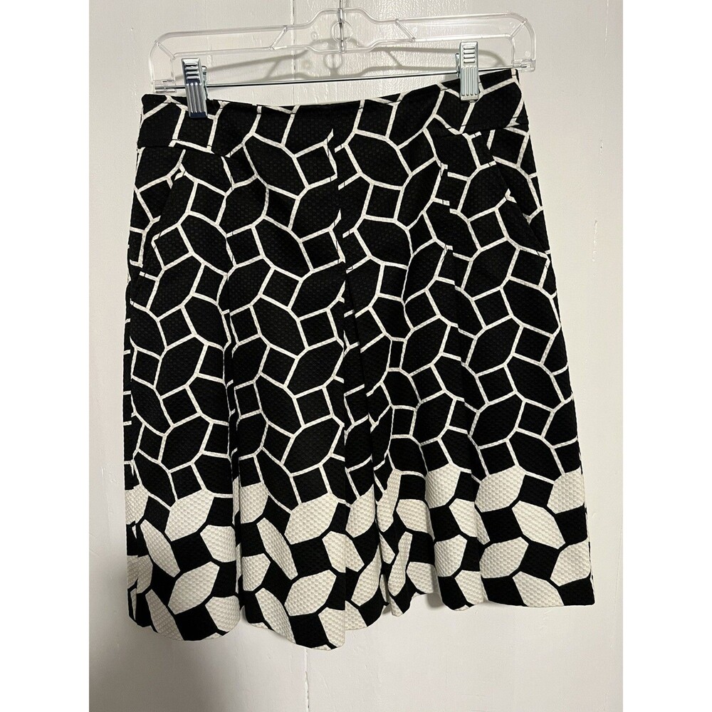 Talbots Skirt Size 4 petite Cotton pleated black white quilted texture Lined